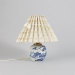1202 3084 TABLE LAMP